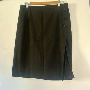 Banana Republic dark green button front /kick pleated skirt. 
Size 12